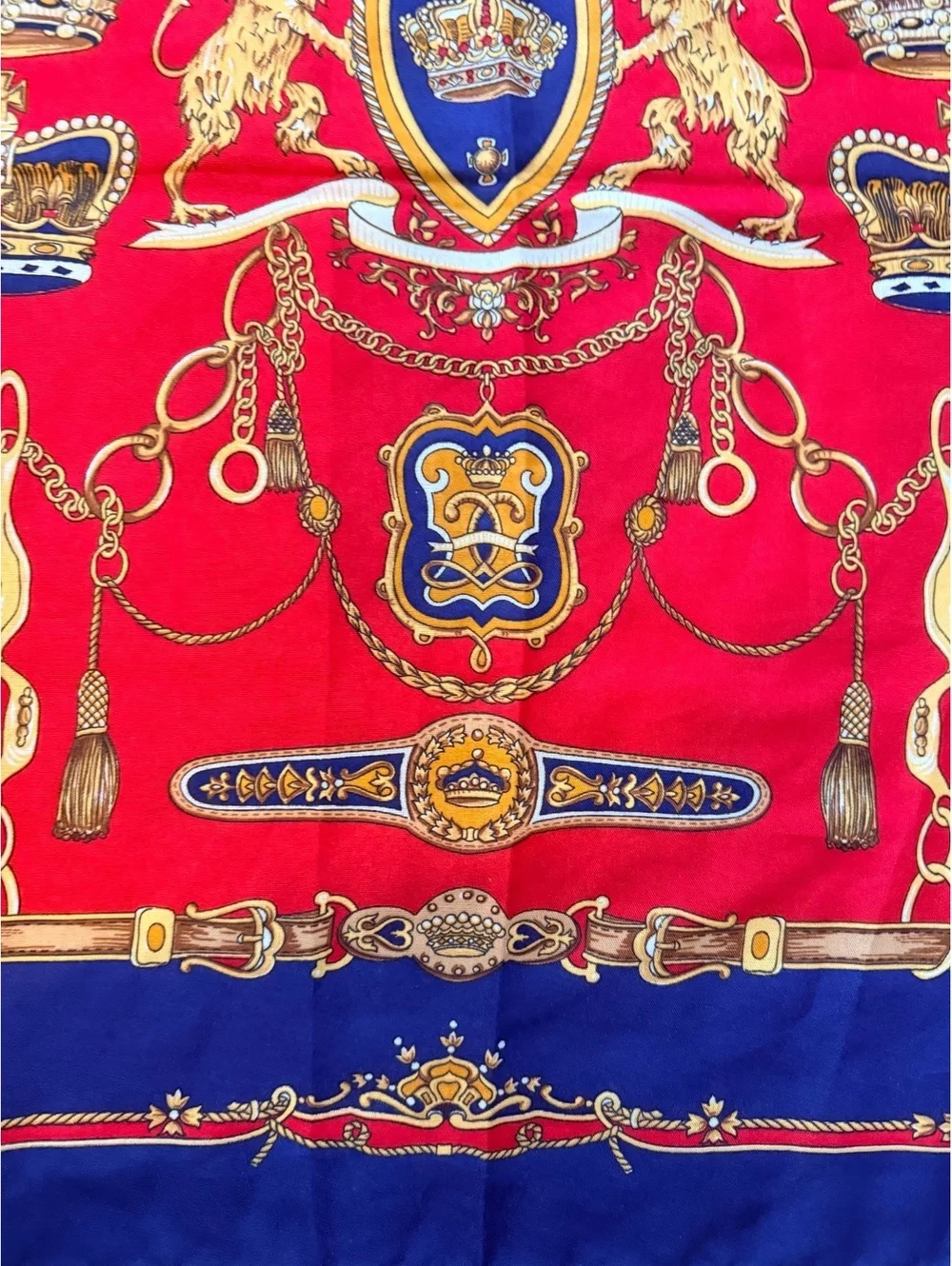 Vintage Style Royal Crest Pattern Silk Scarf